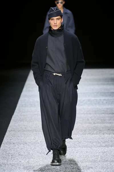 Look 12